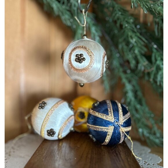Vintage Handmade Satin String Covered Christmas Balls Ornaments Set of 4 - Picture 4 of 4